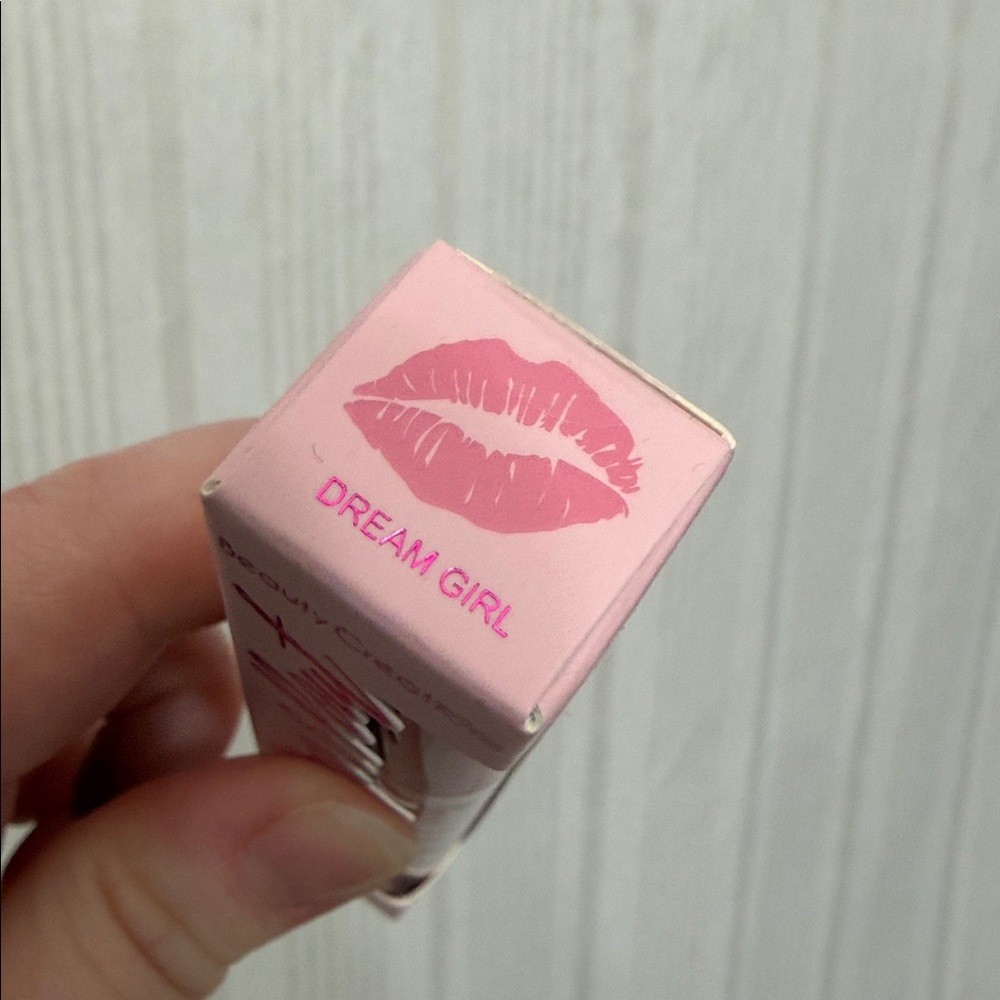 🌈5/$25 BUNDLE! Beauty Creations Plump & Pout Plumping Lip Gloss in Dream Girl - Picture 4 of 4